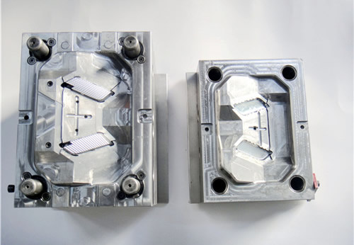 Auto lamp mould